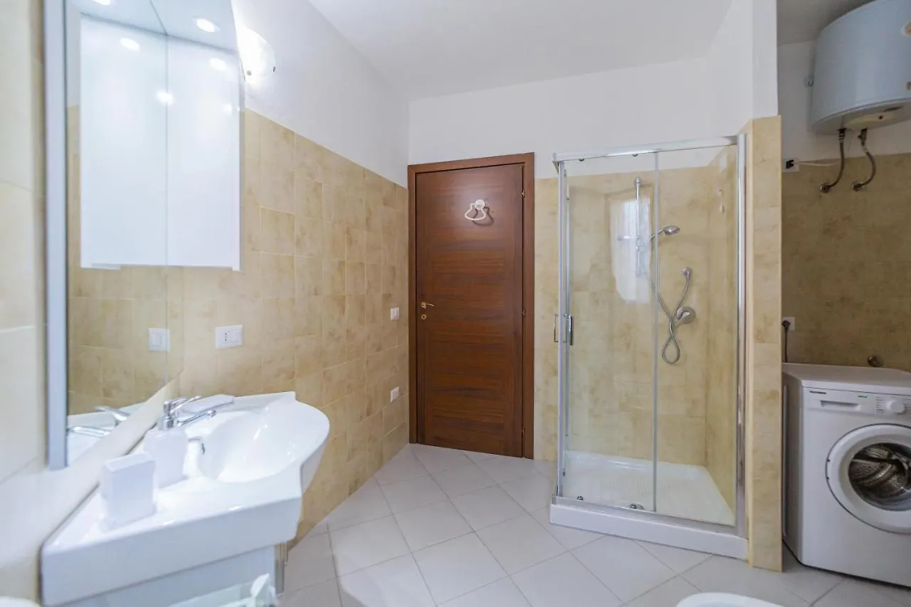 Isola Che Non C'E Trilocale Casa Vacanze 80 Mq Con Terrazza La Maddalena Sardegna Λα Μανταλένα