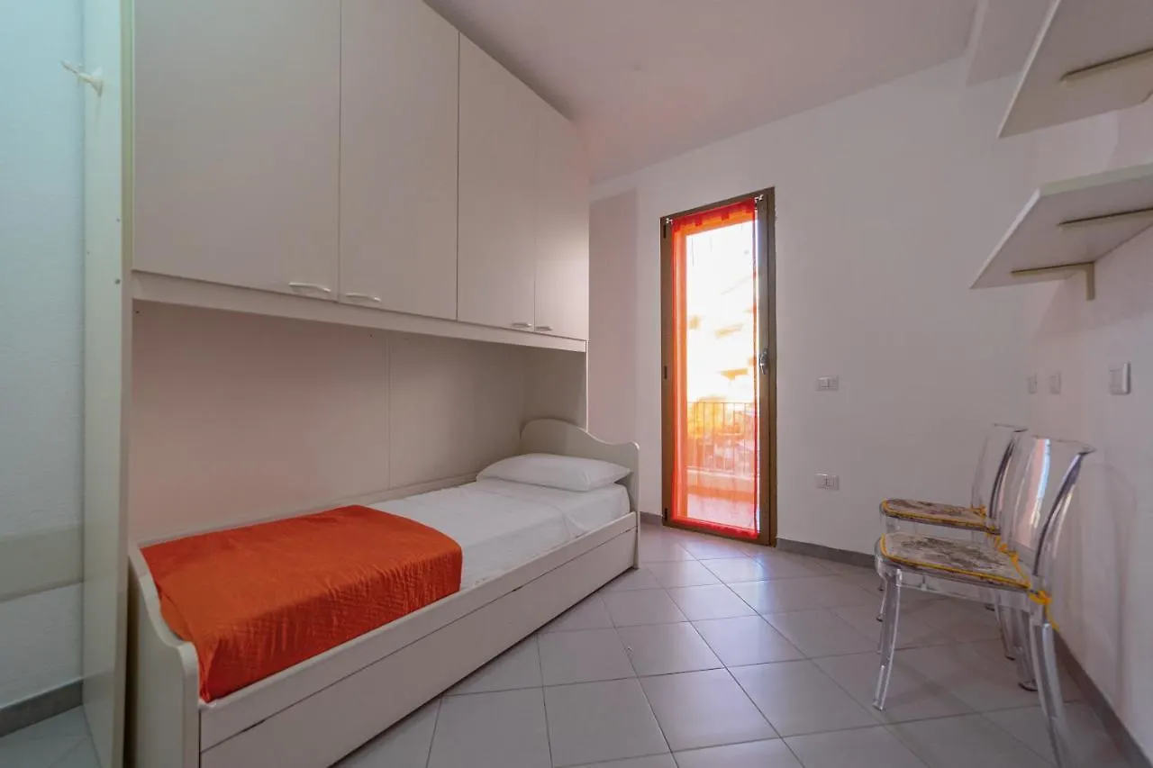Holiday home Isola Che Non C'E Trilocale Casa Vacanze 80 Mq Con Terrazza La Maddalena Sardegna