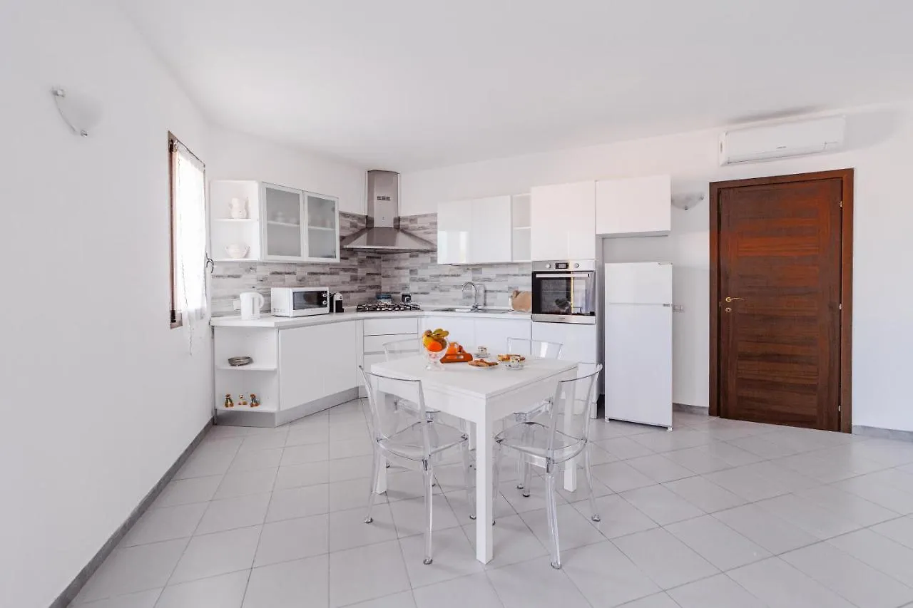 Isola Che Non C'E Trilocale Casa Vacanze 80 Mq Con Terrazza La Maddalena Sardegna