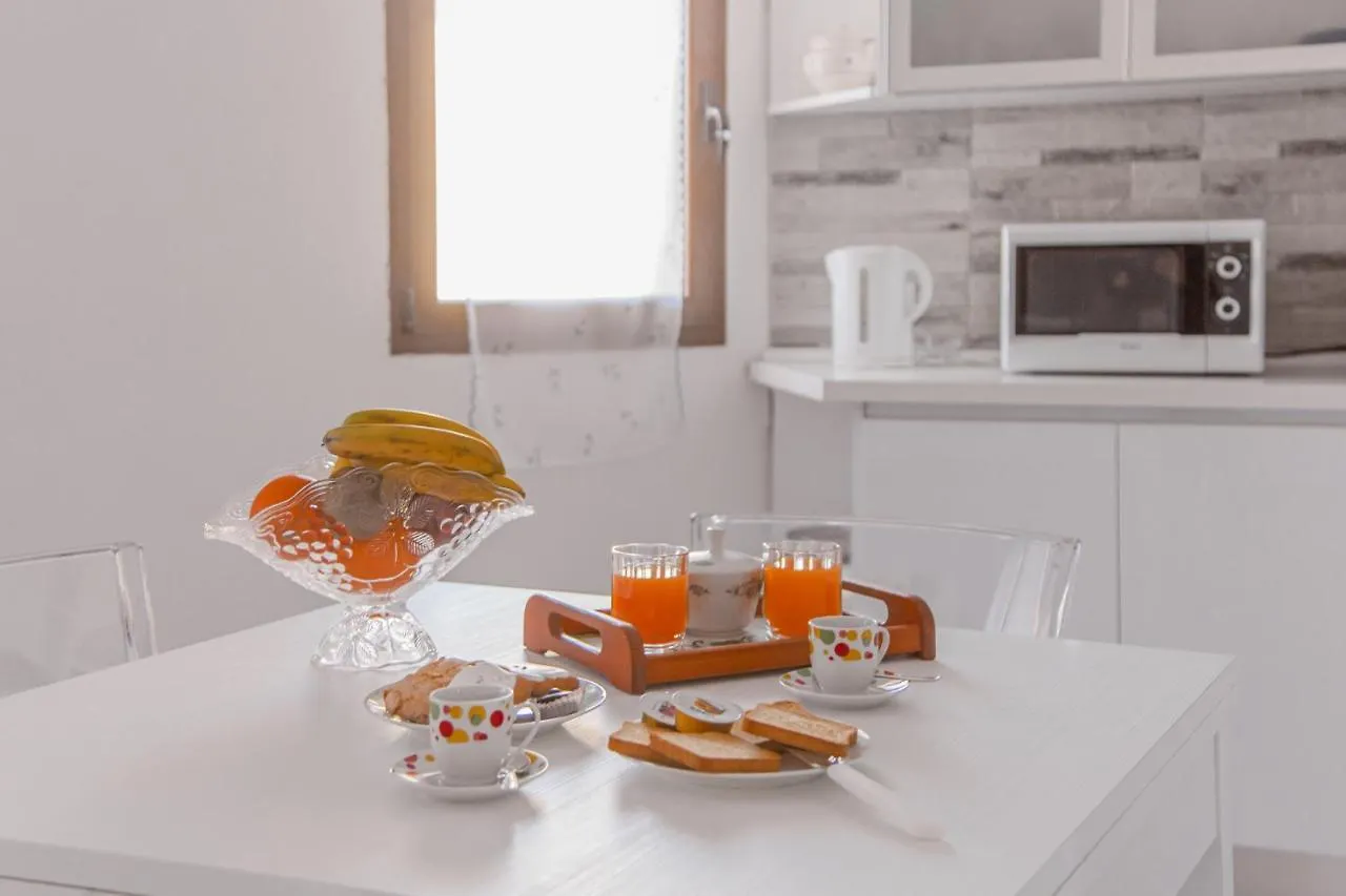 Isola Che Non C'E Trilocale Casa Vacanze 80 Mq Con Terrazza La Maddalena Sardegna Holiday home